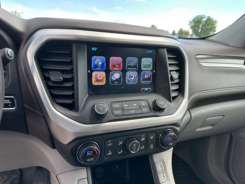 2017 GMC Acadia SLT-1