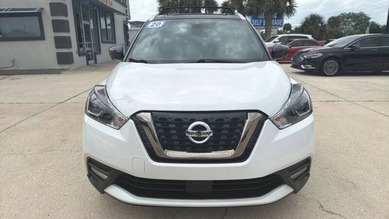 2020 Nissan Kicks SR