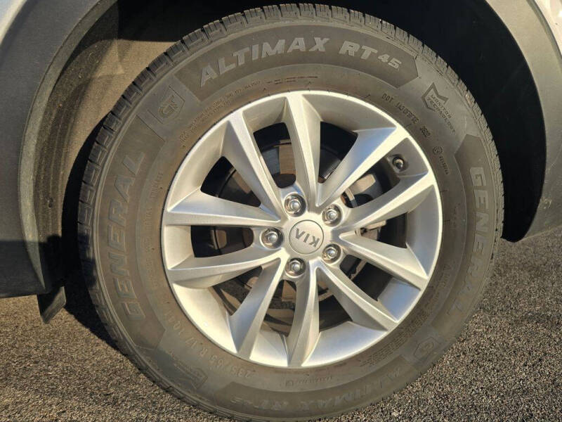 2016 Kia Sorento L