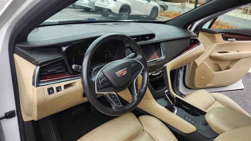 2017 Cadillac XT5 Premium Luxury