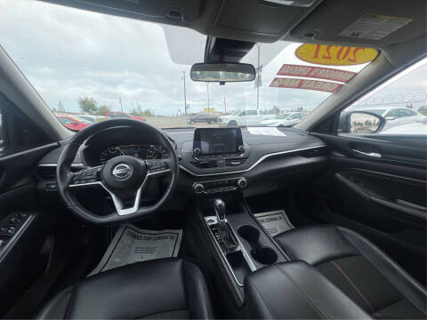 2021 Nissan Altima 2.5 SR