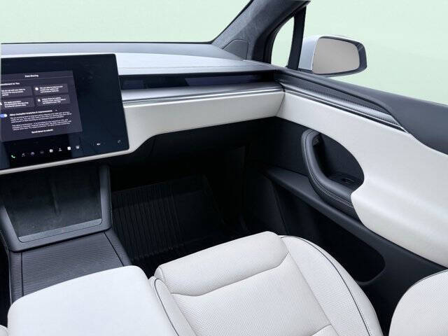 2023 Tesla Model X Plaid
