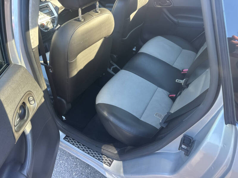 2007 Ford Focus ZX4 SE