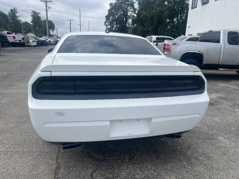2014 Dodge Challenger SXT