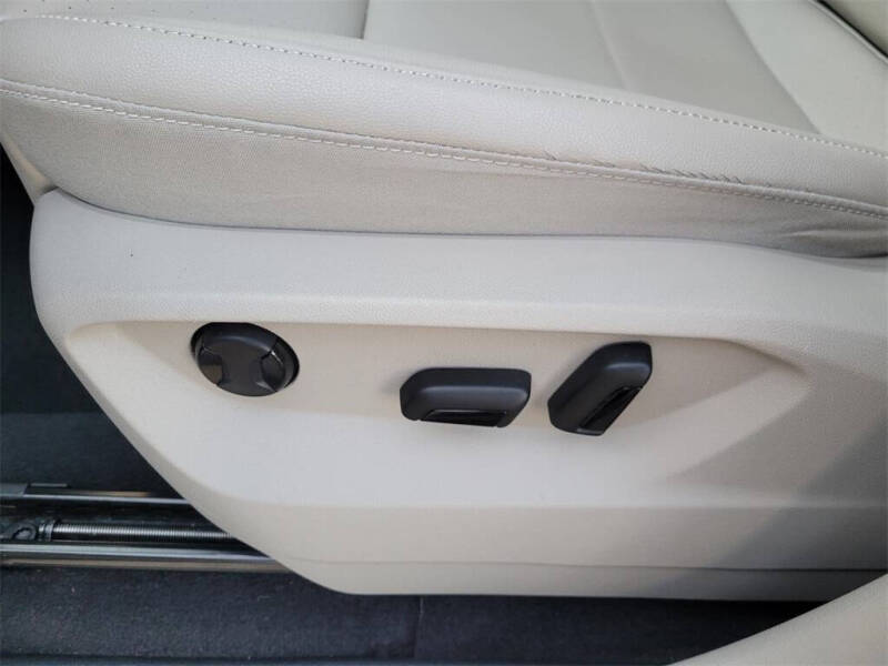 2023 Volkswagen Atlas V6 SE