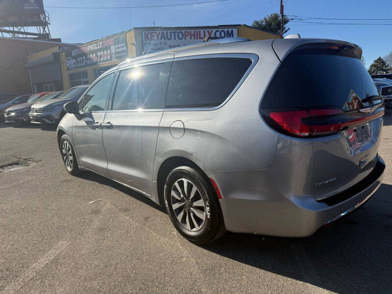 2021 Chrysler Pacifica Touring L