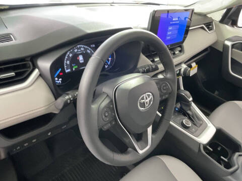 2024 Toyota RAV4 Hybrid XLE Premium