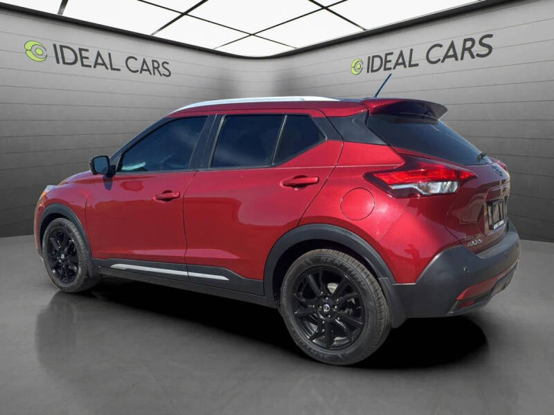 2020 Nissan Kicks SR