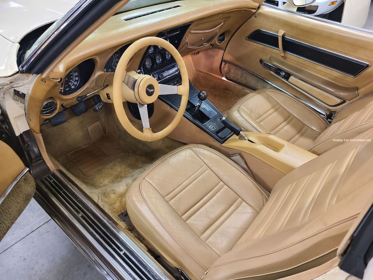 1977 Chevrolet Corvette 8