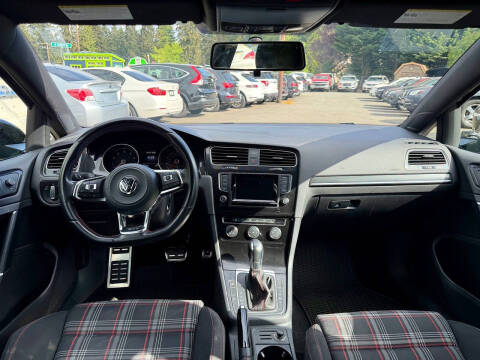 2015 Volkswagen Golf GTI S