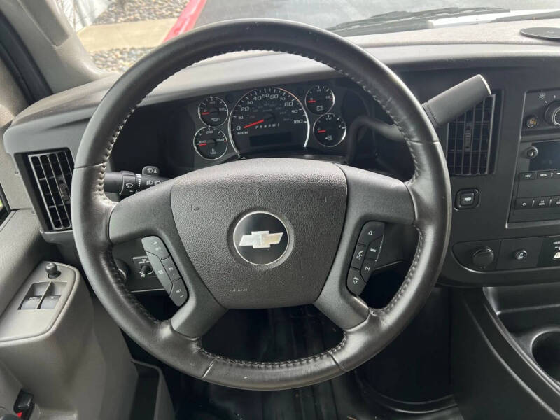 2022 Chevrolet Express 3500