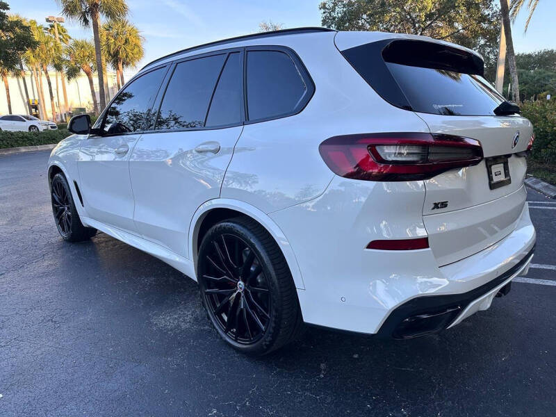 2022 BMW X5 M50i