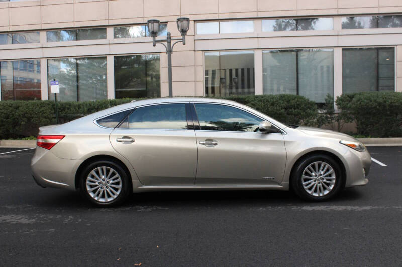 2013 Toyota Avalon Hybrid XLE Touring