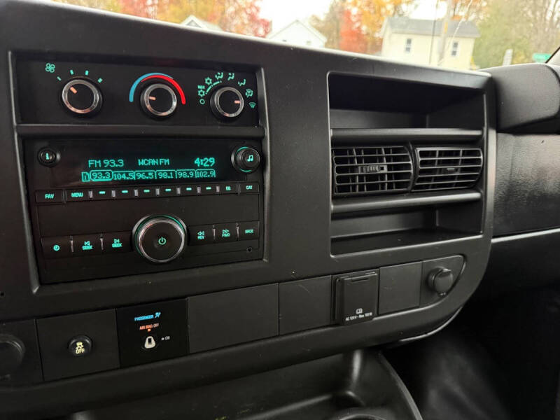 2017 Chevrolet Express 2500