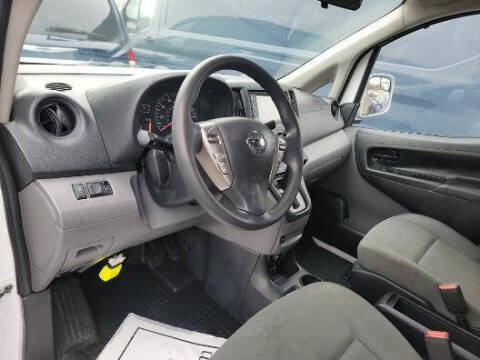 2020 Nissan NV200 SV