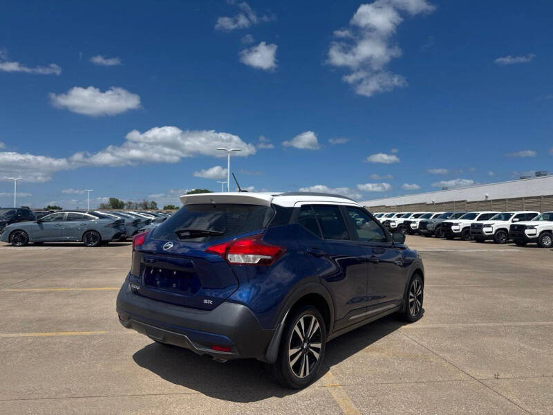 2019 Nissan Kicks SR