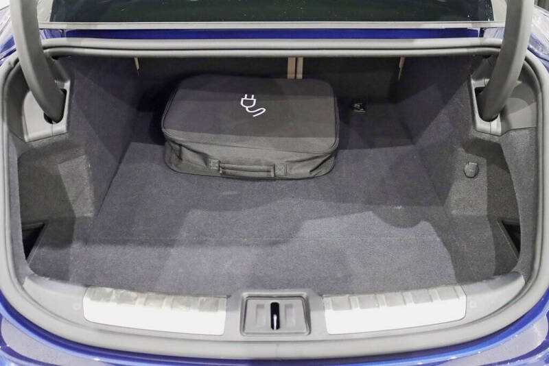 2020 Porsche Taycan Turbo