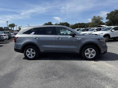 2022 Kia Sorento LX