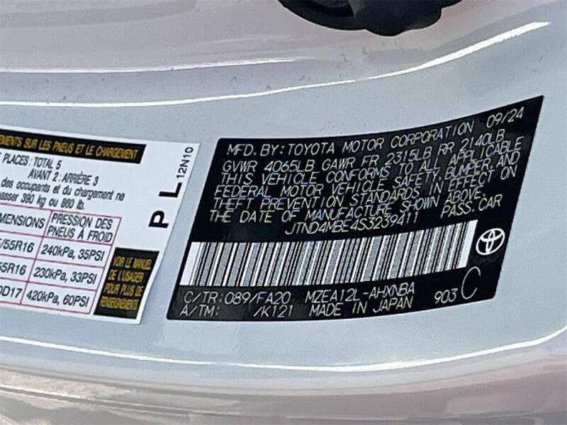 2025 Toyota Corolla Hatchback SE