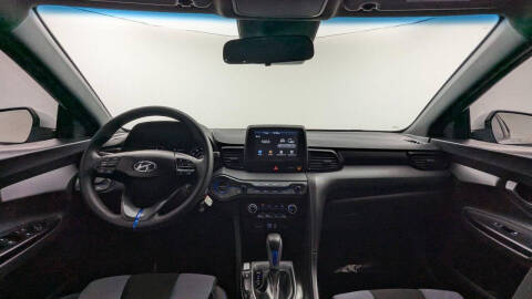 2019 Hyundai Veloster