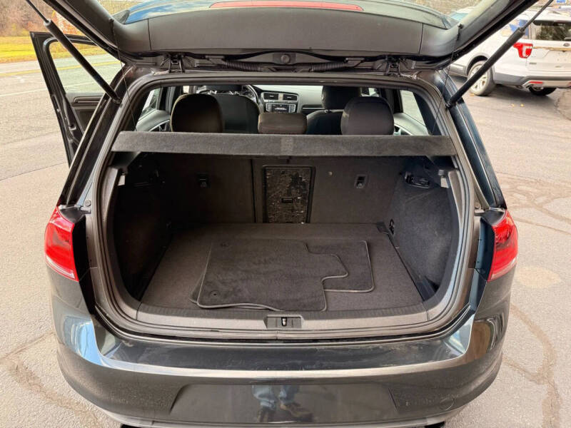 2017 Volkswagen Golf GTI S