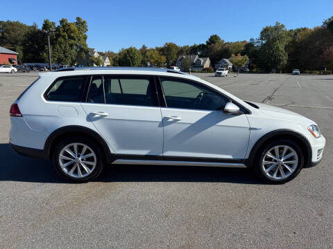 2017 Volkswagen Golf Alltrack TSI S 4Motion