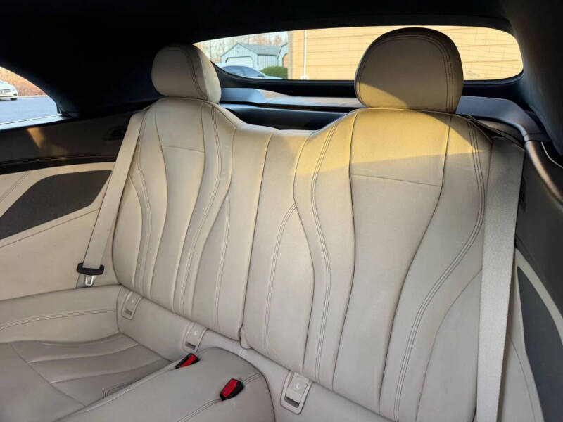 2020 BMW 8 Series 840i