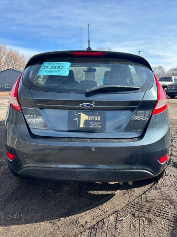 2011 Ford Fiesta SES