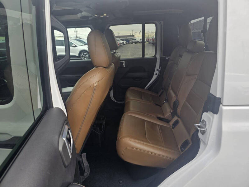 2023 Jeep Gladiator Overland