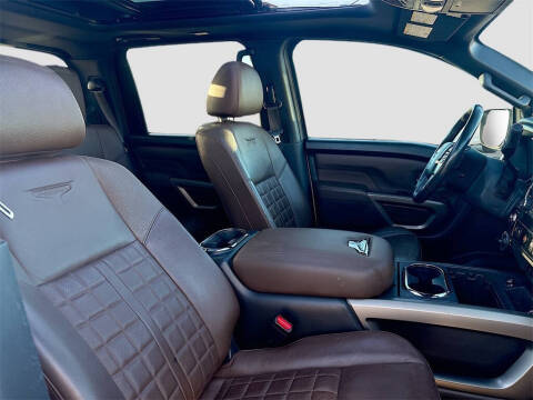 2022 Nissan Titan Platinum Reserve