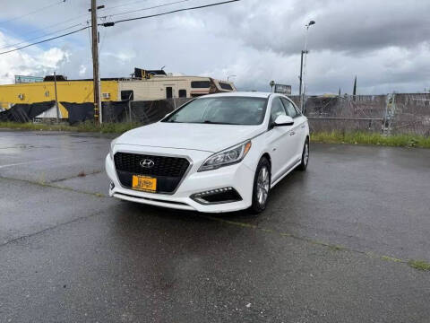2017 Hyundai Sonata Hybrid for sale at ULTIMATE MOTORS in Sacramento CA
