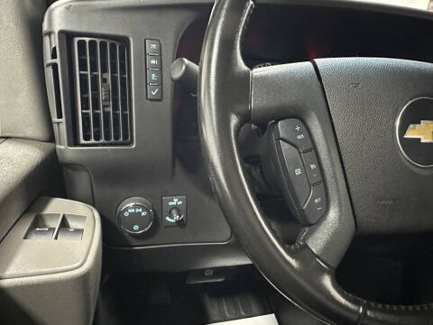 2022 Chevrolet Express 3500