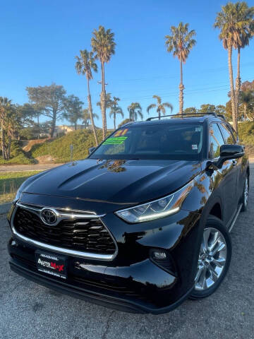 2021 Toyota Highlander for sale at Auto Max of Ventura in Ventura CA