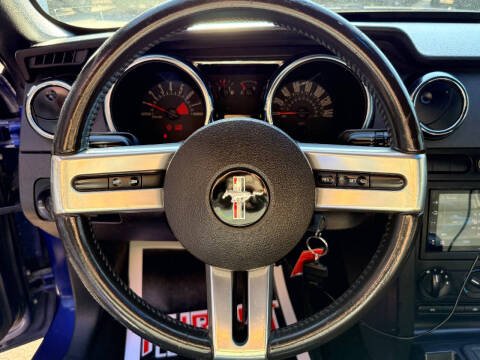 2005 Ford Mustang GT Premium