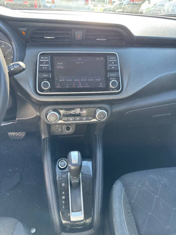 2019 Nissan Kicks SV