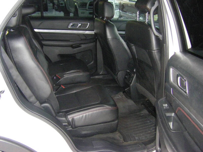 Image of 2016 Ford Explorer Sport