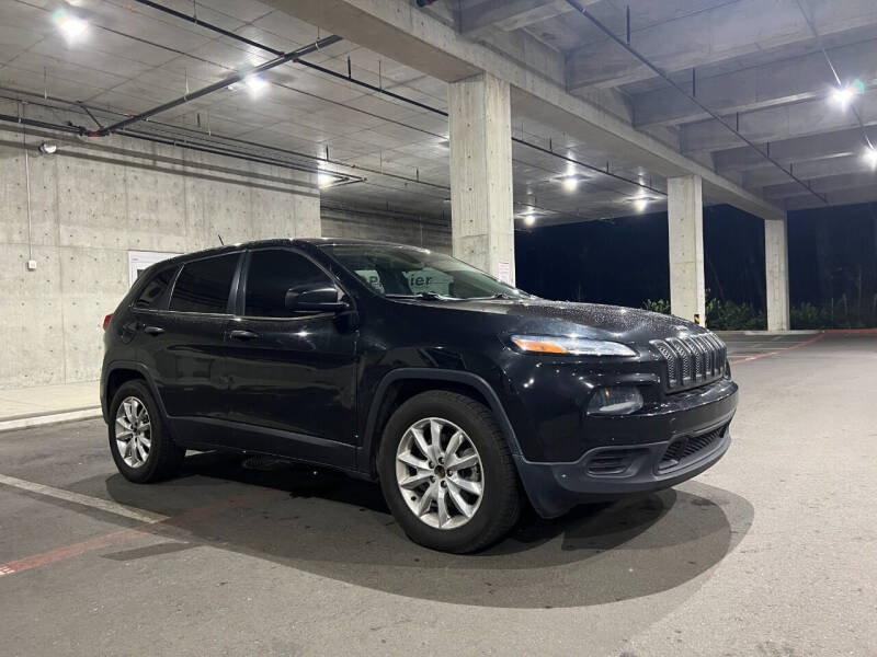 2014 Jeep Cherokee for sale at Issaquah Autos in Issaquah WA