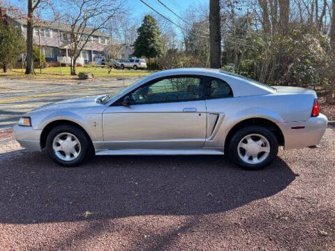 2000 Ford Mustang