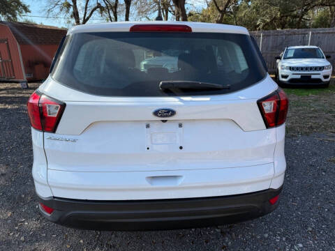 2019 Ford Escape S