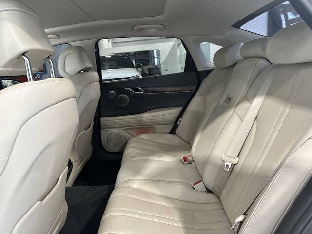 2022 Genesis G80