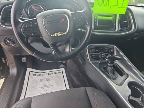 2017 Dodge Challenger SXT