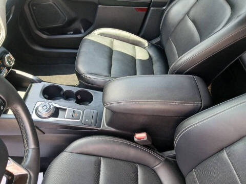 2022 Ford Escape Hybrid SEL