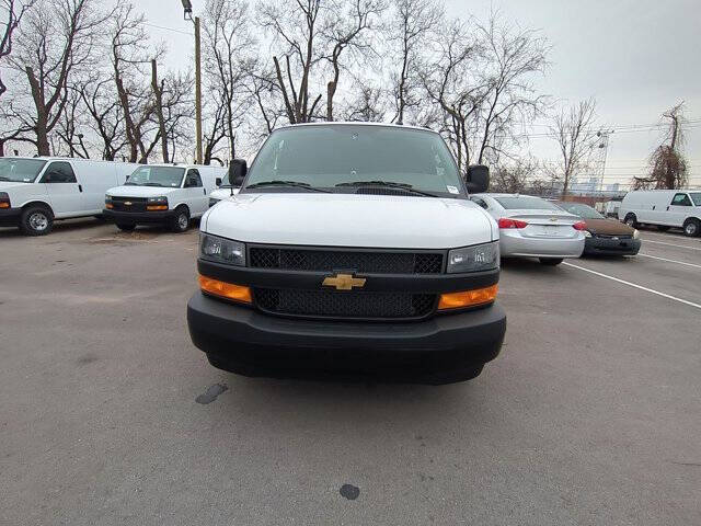 2025 Chevrolet Express 2500