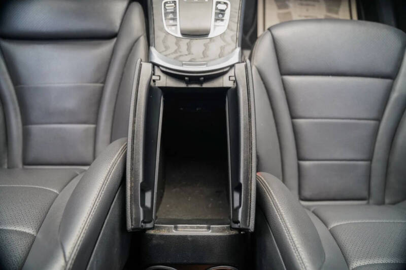 2021 Mercedes-Benz GLC GLC 300