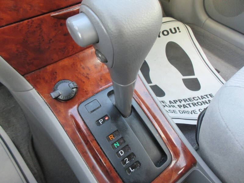 2006 Toyota Corolla LE