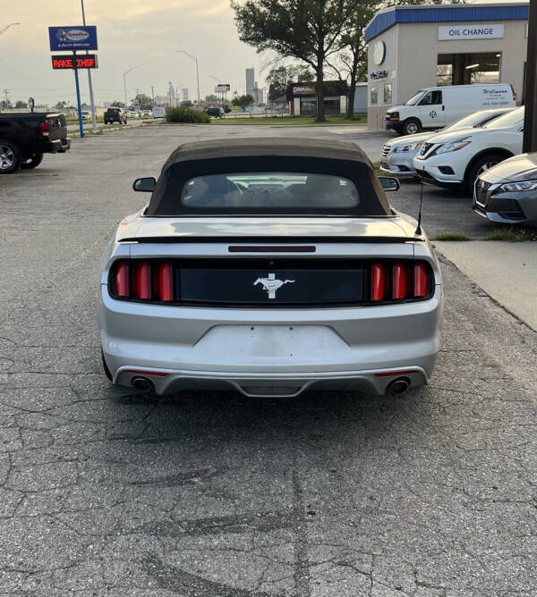 2015 Ford Mustang V6