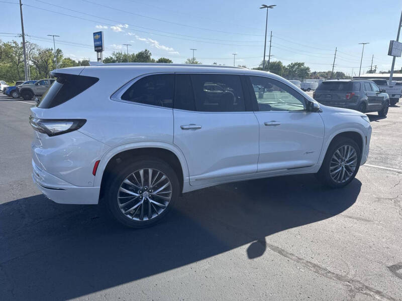 2025 Buick Enclave Avenir