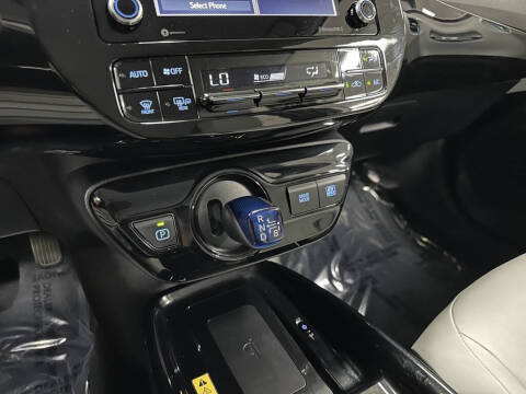 2022 Toyota Prius XLE