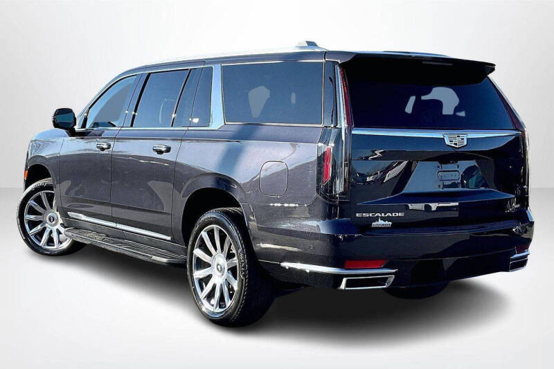 2023 Cadillac Escalade ESV Premium Luxury Platinum