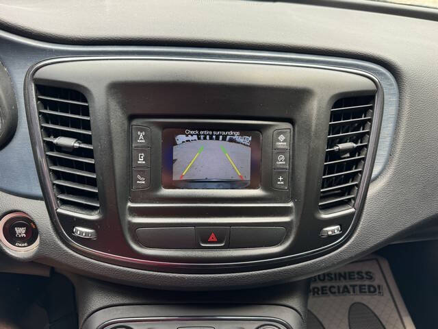 2015 Chrysler 200 S